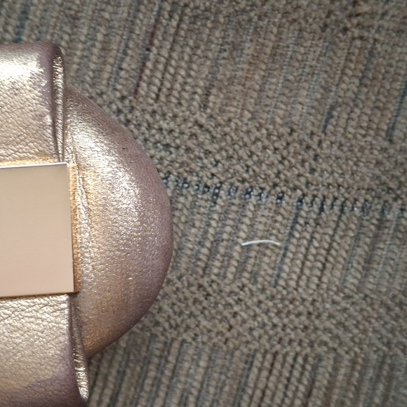 Tory Burch Women's Gold Ballet Flats - Picture 8 of 9